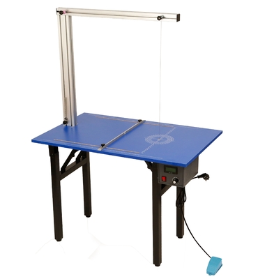 Maszyna do cięcia drutu piankowego 160 W 110 V-240 V z metalowymi nogami stołowymi